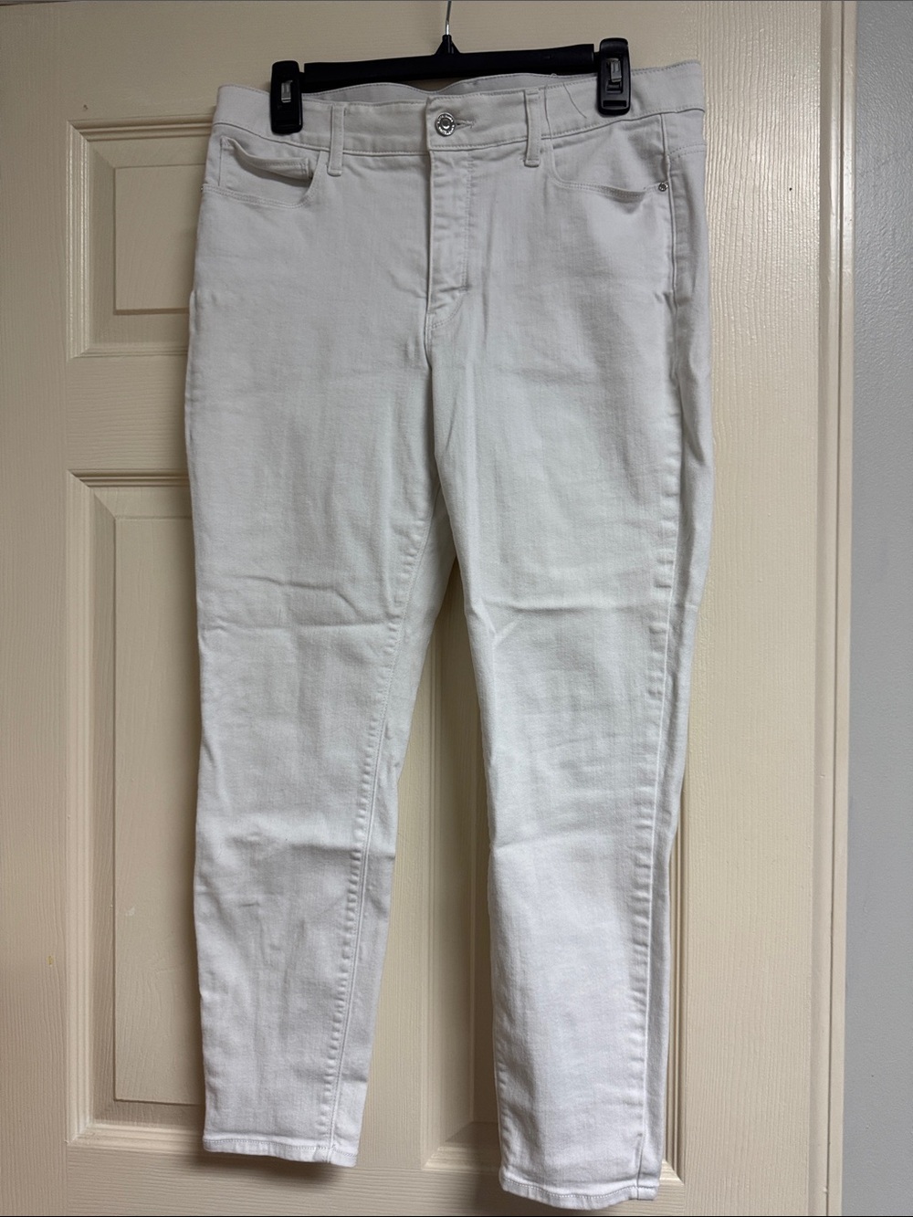 Women's White House Black Market White Stretch Skinny Jeans